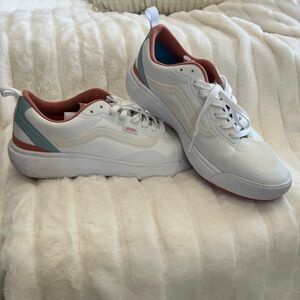 Vans UltraRange EXO Shoe Size 8.5M 10W